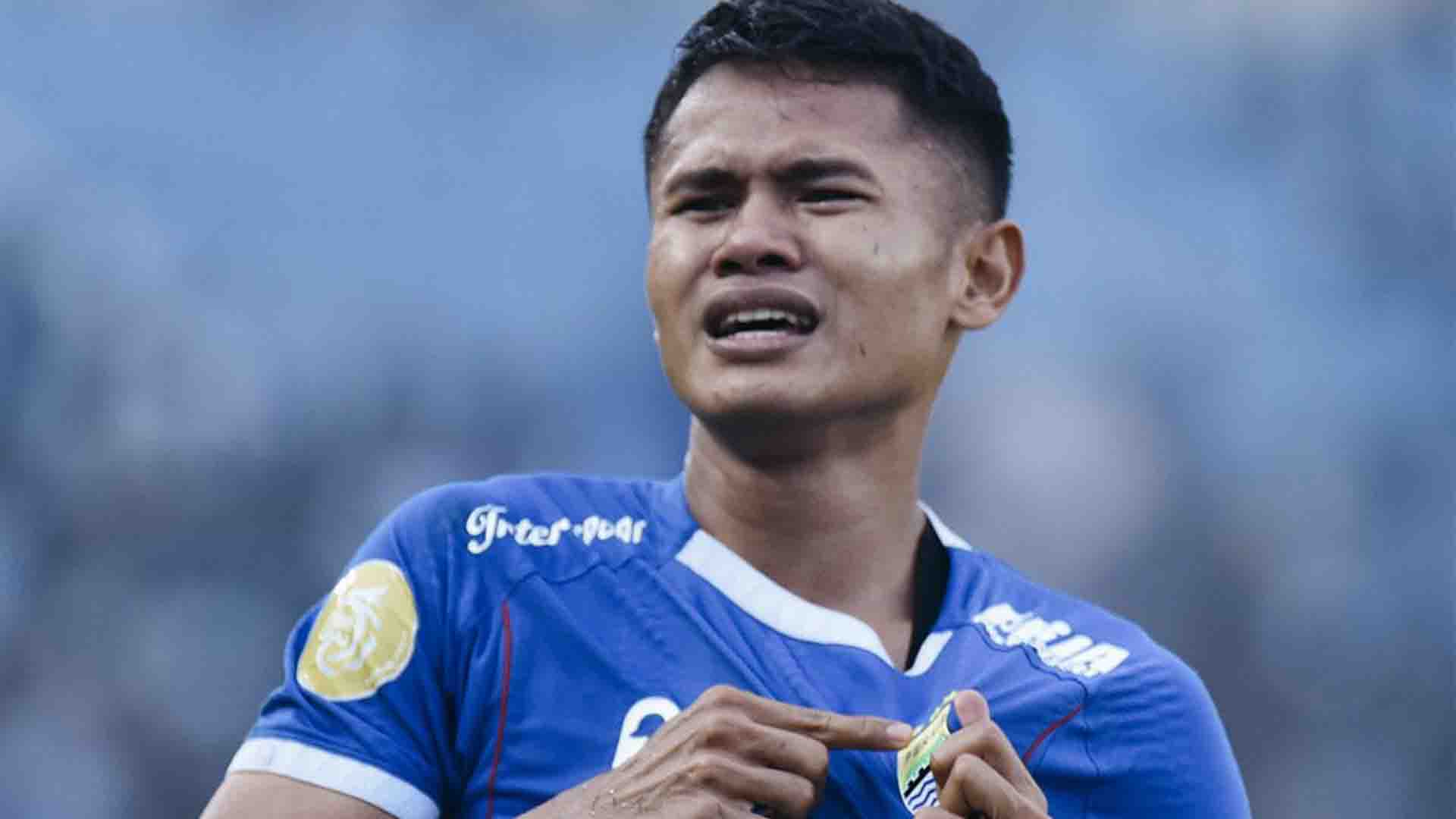 Diwarnai Dua Kartu Merah, Persib Kalahkan Persija di Si Jalak Harupat