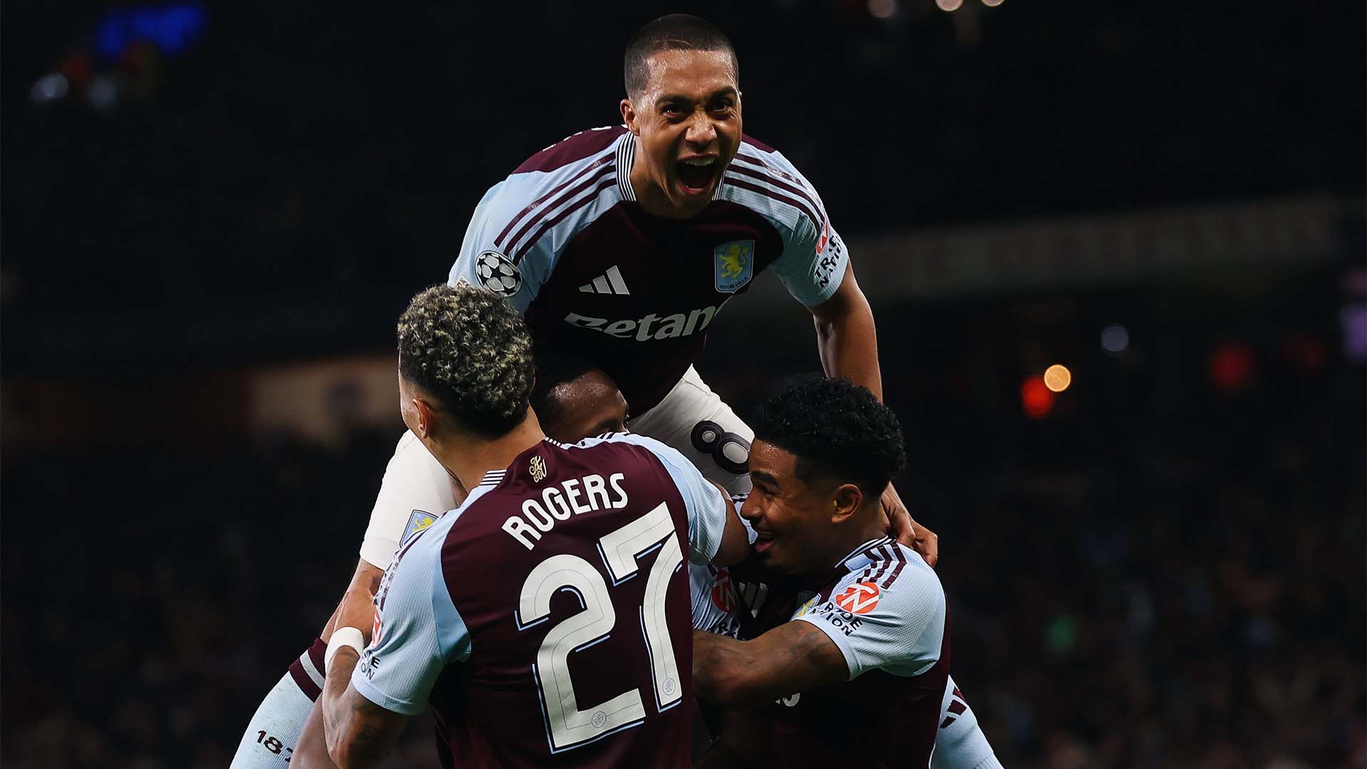 Gol Cantik Jhon Duran Bawa Aston Villa Bungkam Bayern Munich