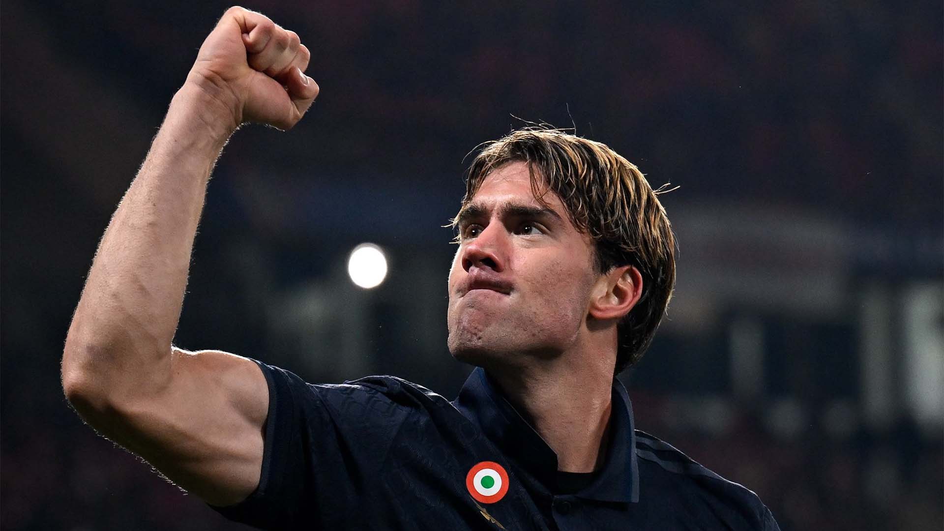 Brace Vlahovic Bawa 10 Pemain Juventus Menang 3-2 atas RB Leipzig