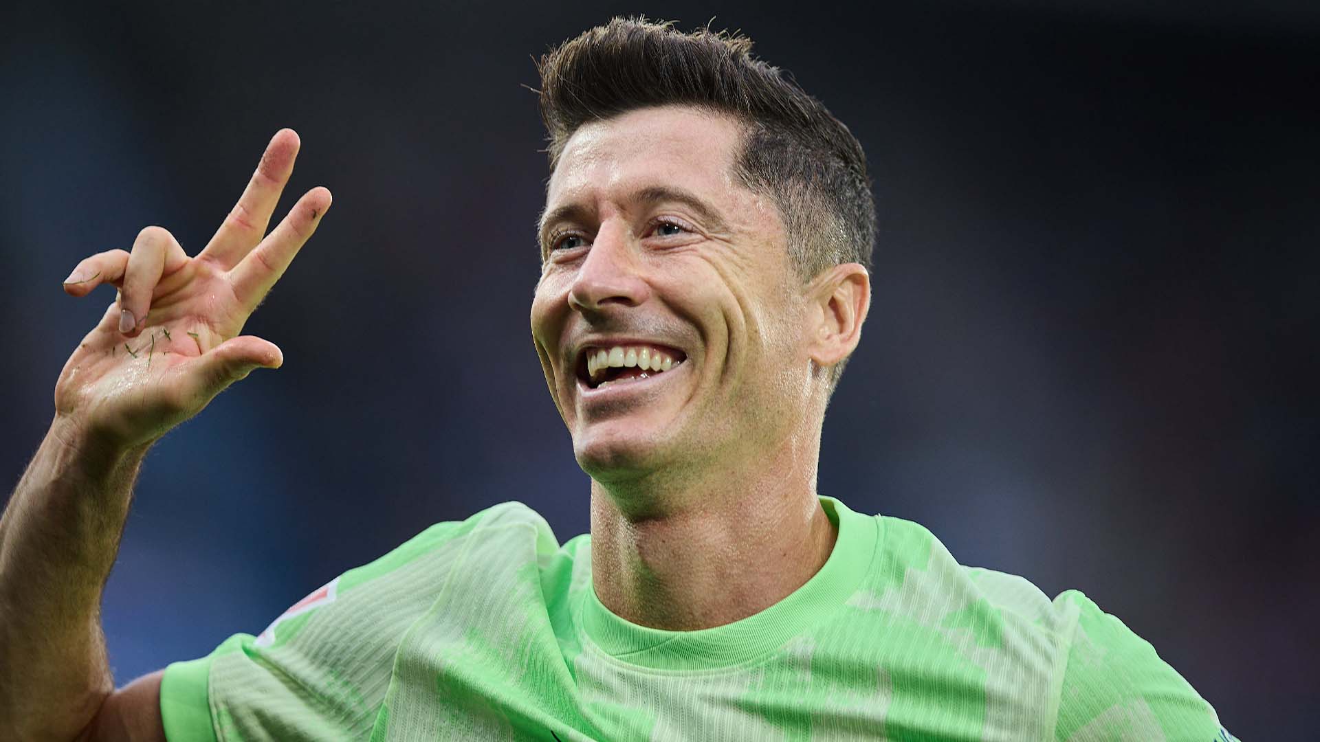 Robert Lewandowski Cetak Hattrick, Hansi Flick: Dia Pemain Terbaik Saya