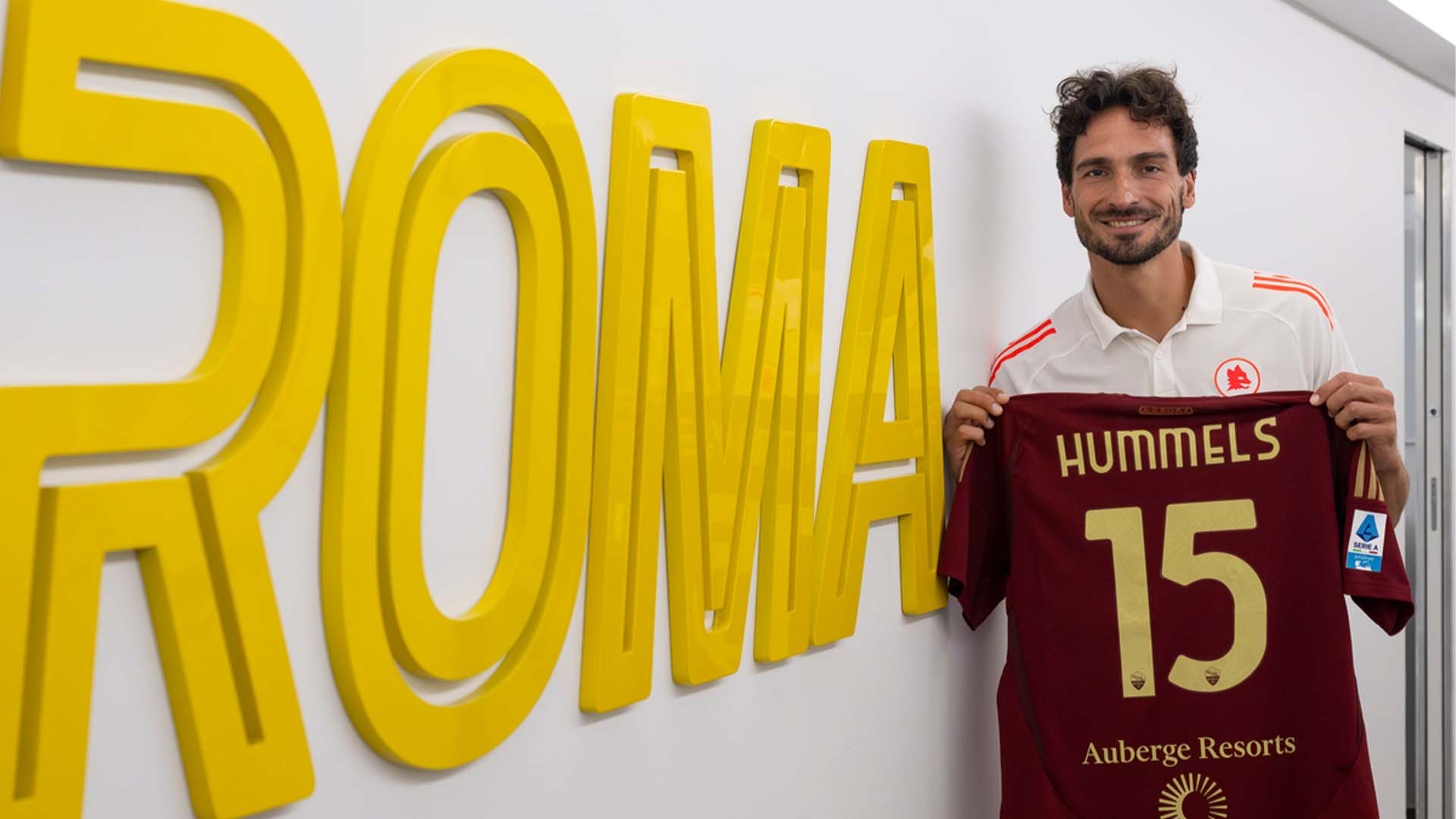 Mats Hummels Sindir AS Roma Gara-gara Tak Kunjung Debut