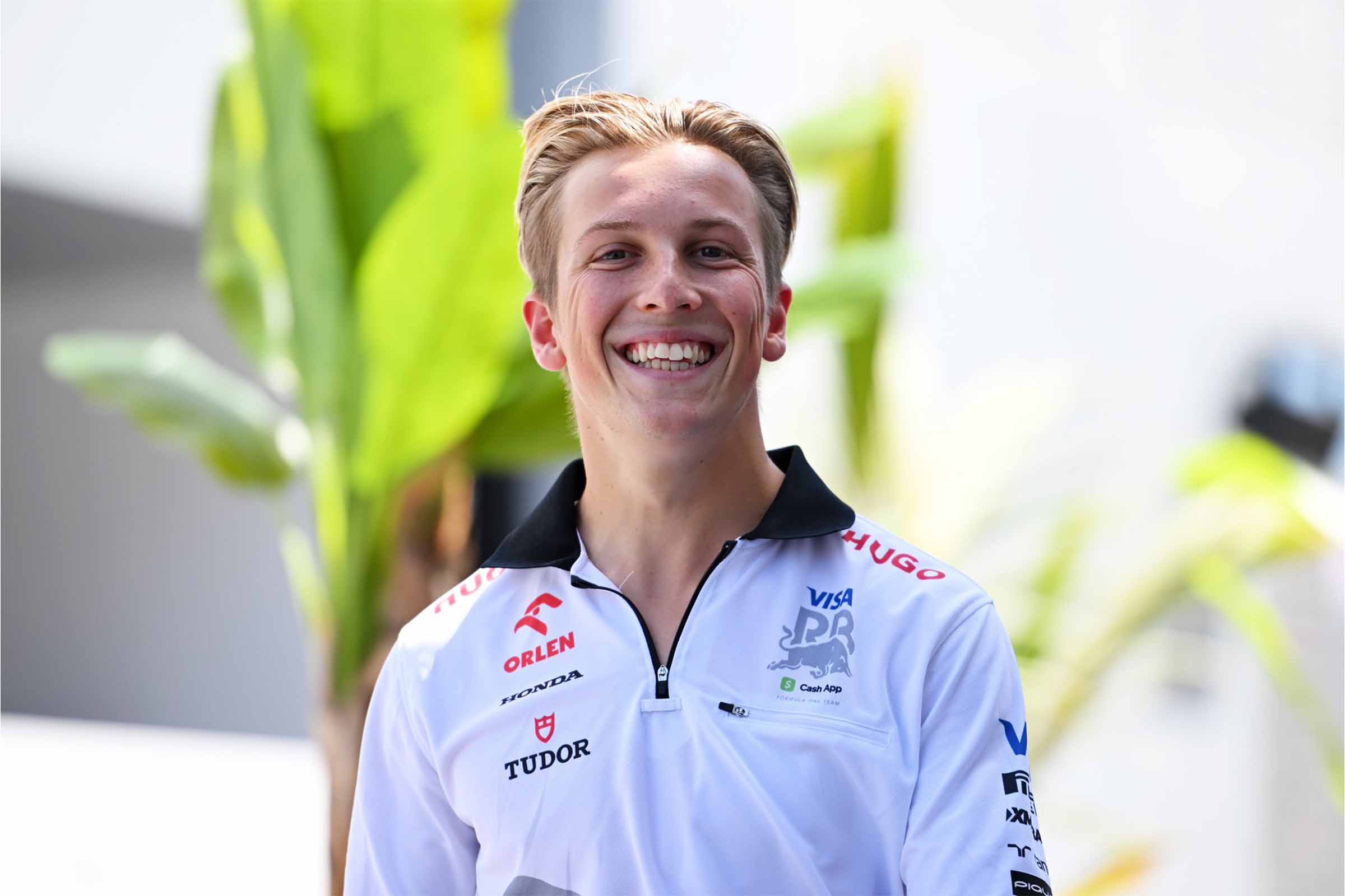 Christian Horner Tak Sabar Lihat Persaingan Liam Lawson dan Yuki Tsunoda