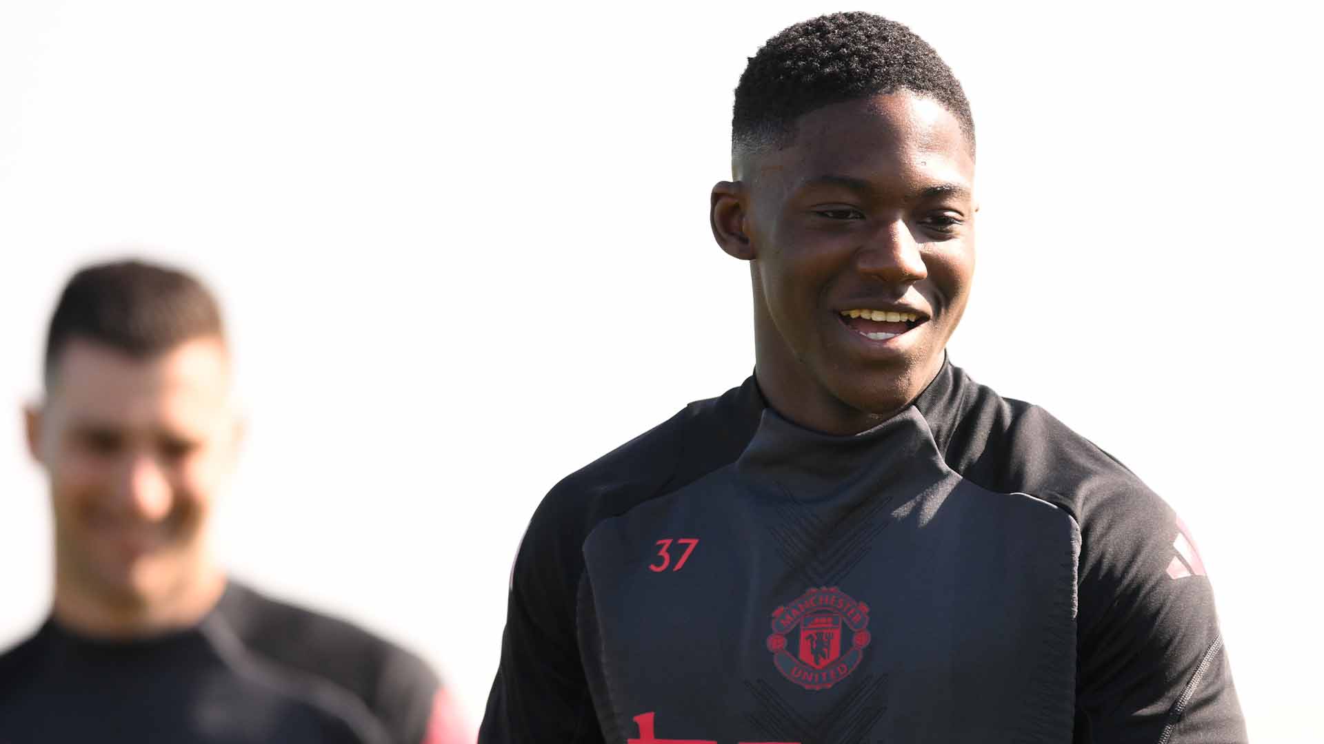 Baru Pulih, Manchester United Harus Hati-hati Mainkan Mainoo