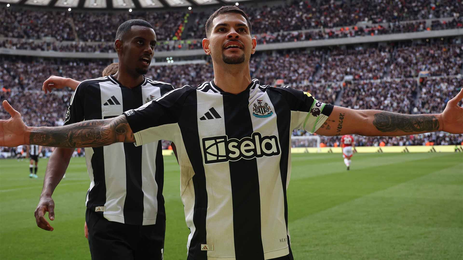 Newcastle Dedikasikan Kemenangan atas MU untuk Howe