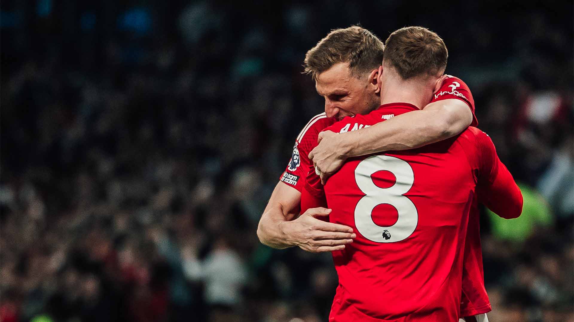 Forest Nikmati jadi Tim Kejutan di Premier League