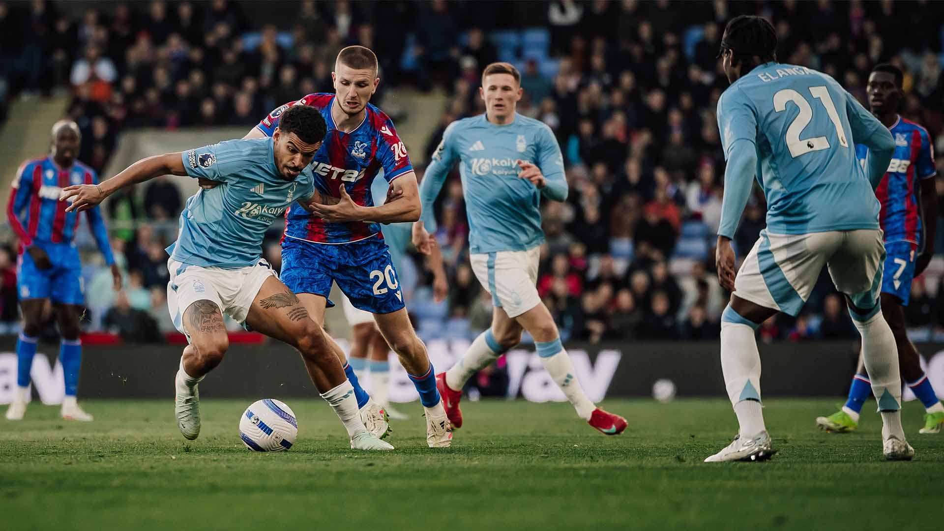 Nottingham Forest Ditahan Imbang Crystal Palace 1-1
