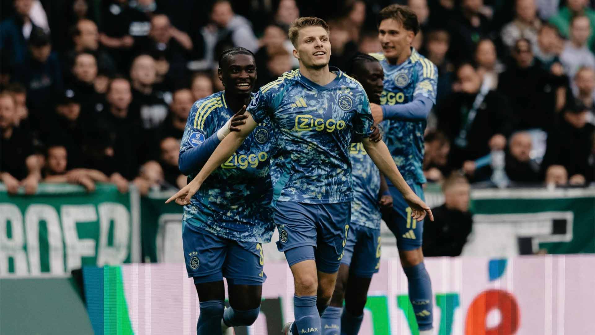 Ajax Tersingkir dari Puncak Klasemen, PSV Selangkah Lagi Juara Eredivisie