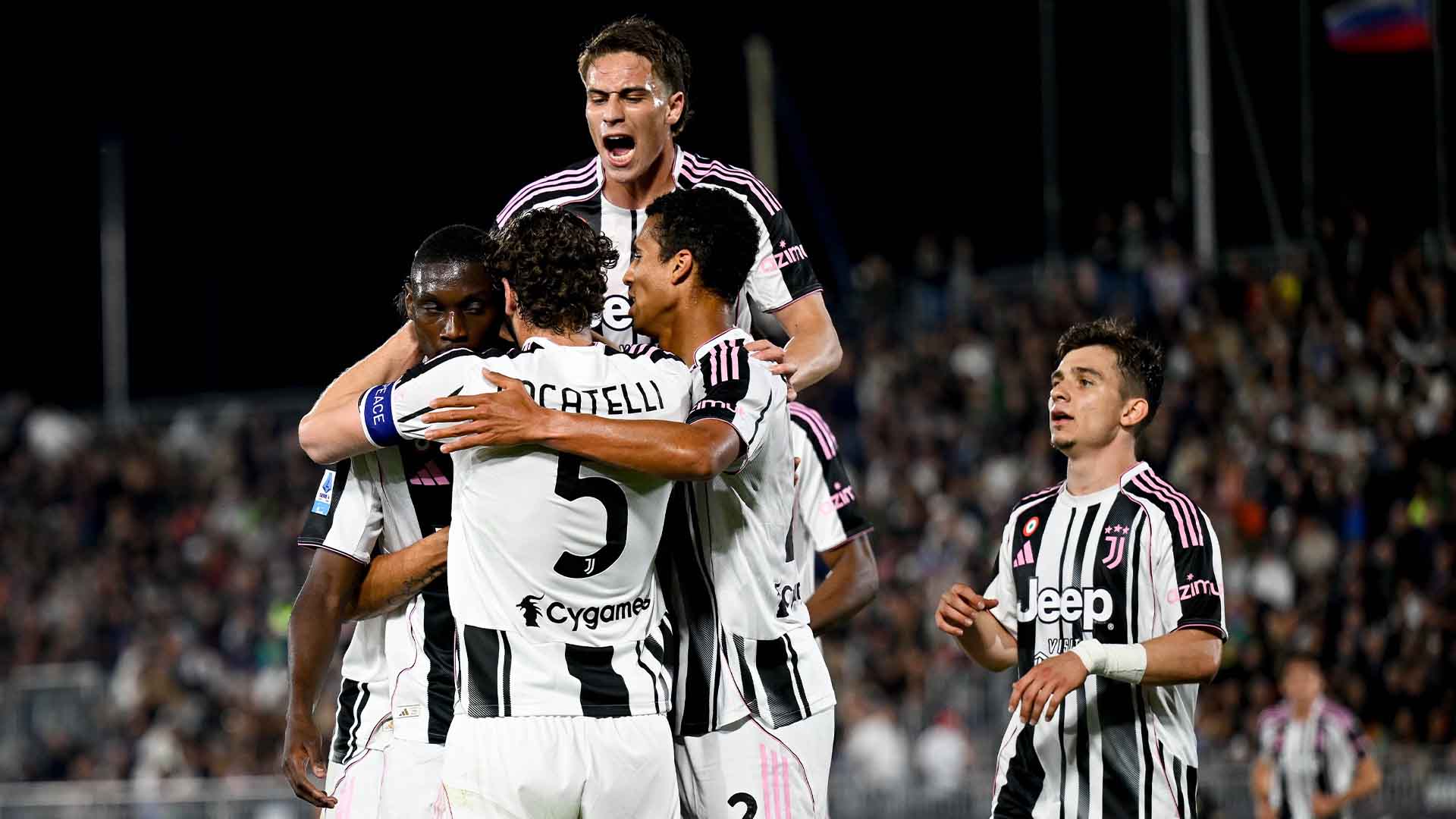 Venezia 2-3 Juventus: Bianconeri Lolos UCL, Jay Idzes Terdegradasi