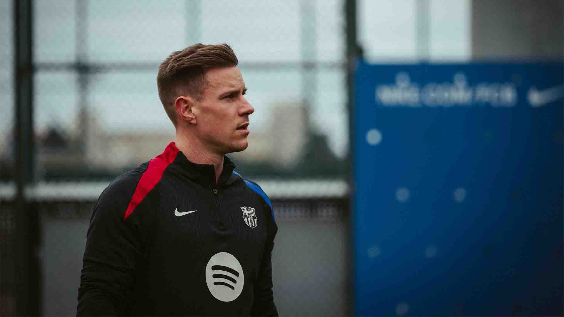 Ter Stegen Absen Tiga Bulan Usai Operasi Punggung