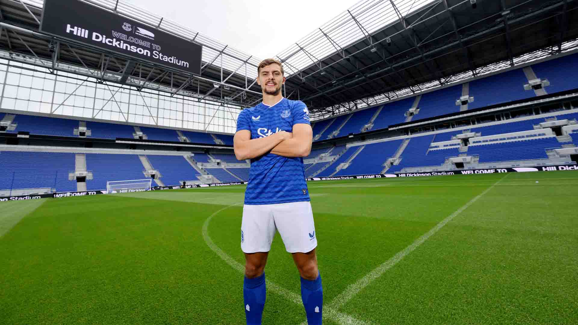 Everton Resmi Dapatkan Dewsbury-Hall dari Chelsea