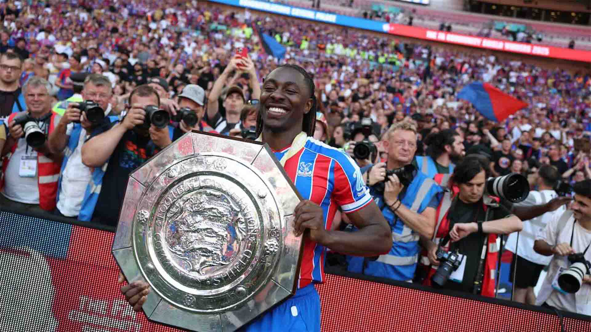 Crystal Palace Konfirmasi Kepergian Eberechi Eze