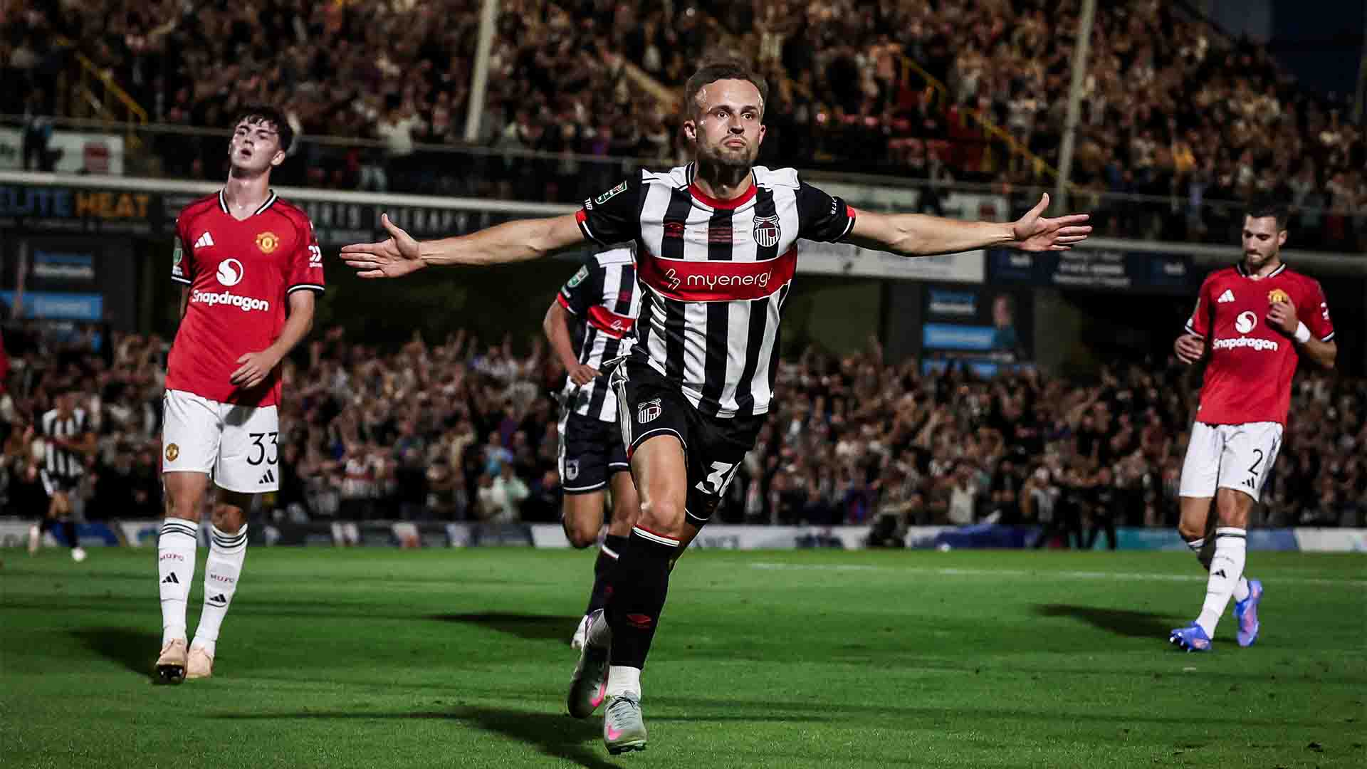 Carabao Cup: Grimsby Town Tumbangkan Manchester United Lewat Adu Penalti
