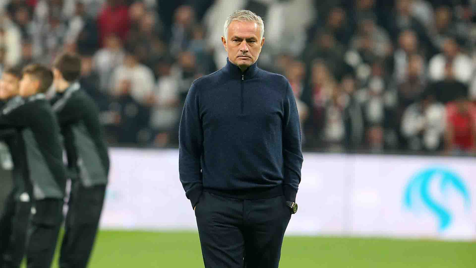 Fenerbahce Depak Mourinho usai Gagal Lolos ke Champions League