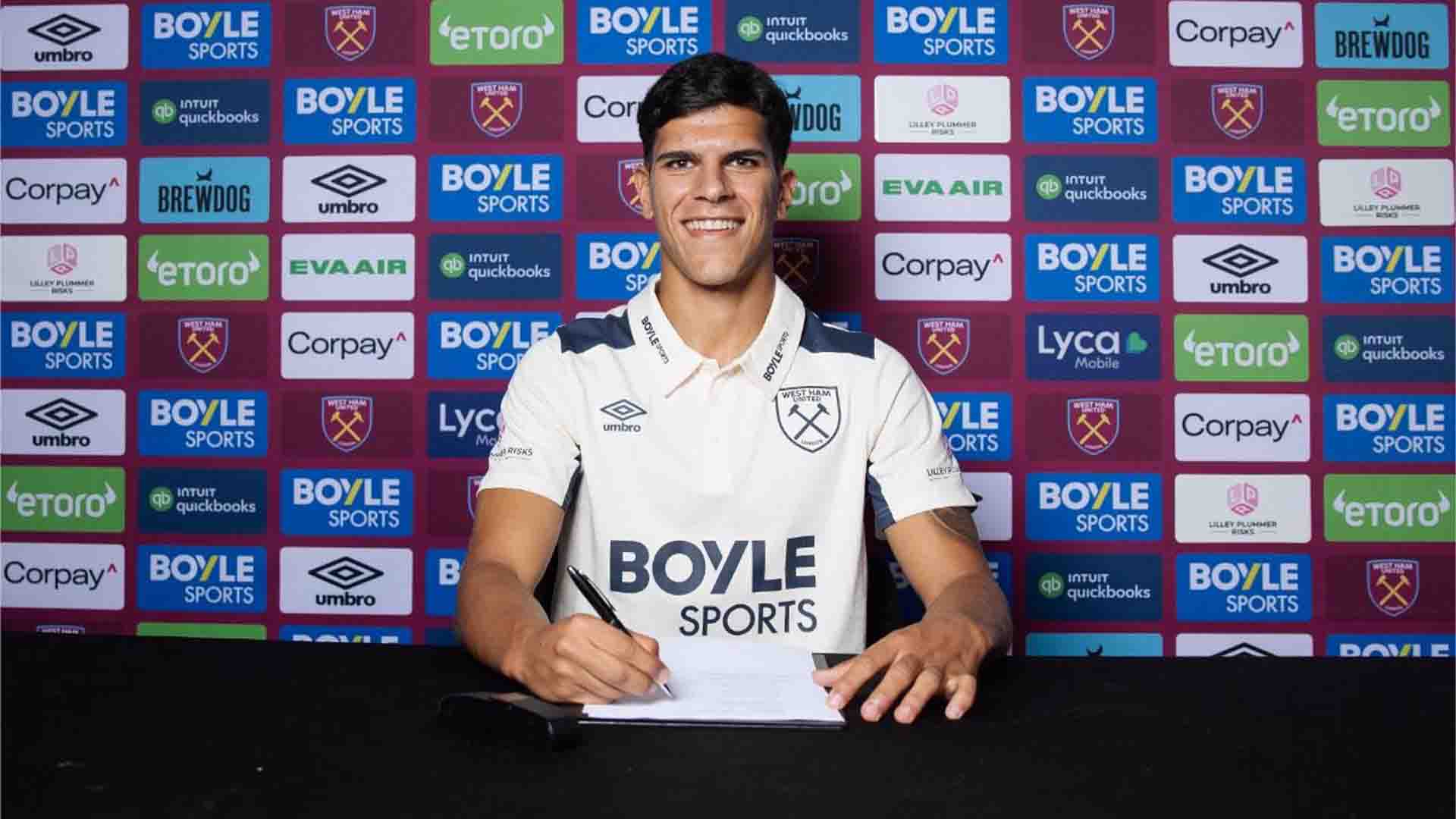 West Ham Resmikan Mateus Fernandes dari Southampton