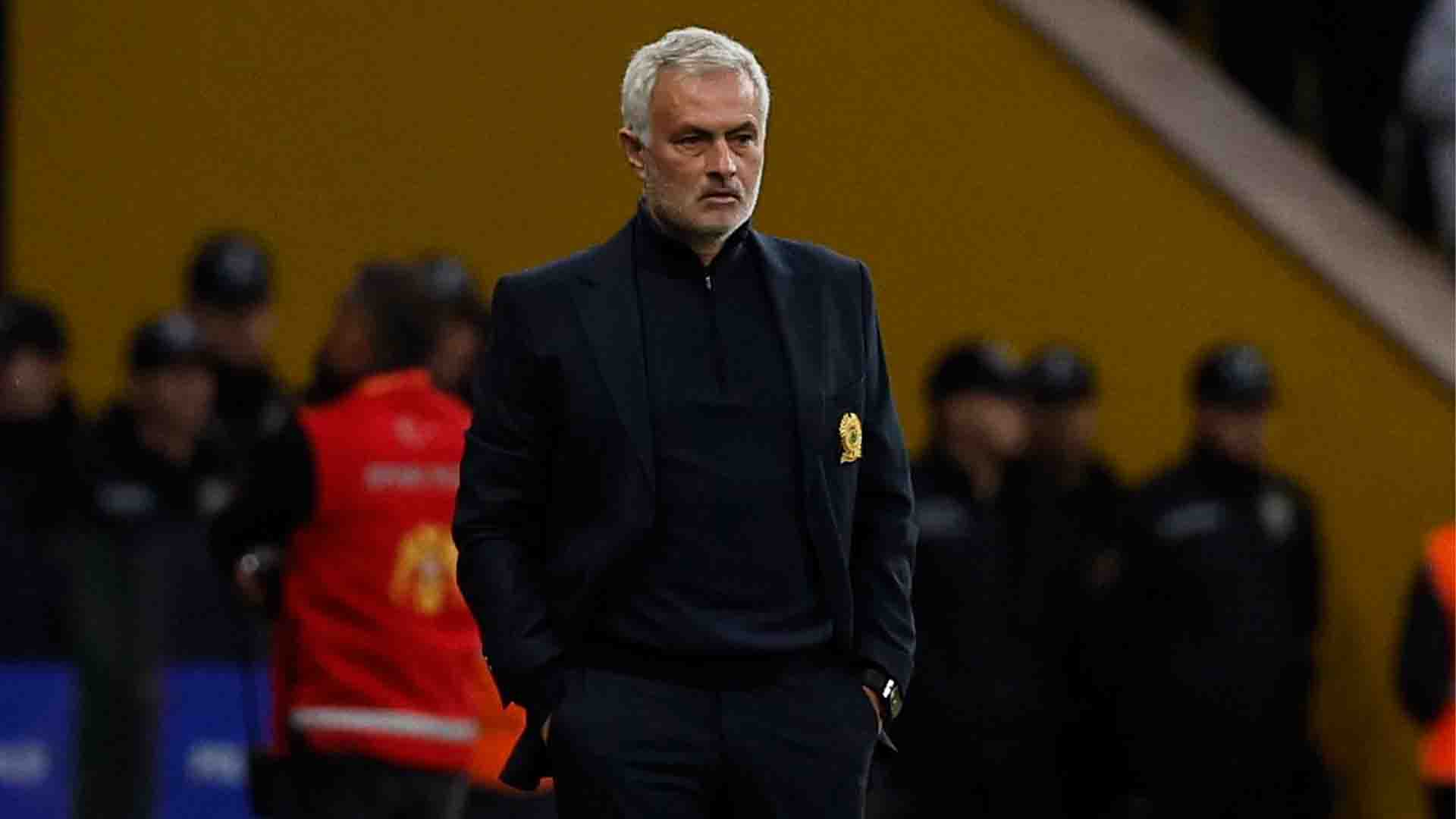 'Ini Menarik Minat Saya': Mourinho Konfirmasi Negosiasi dengan Benfica