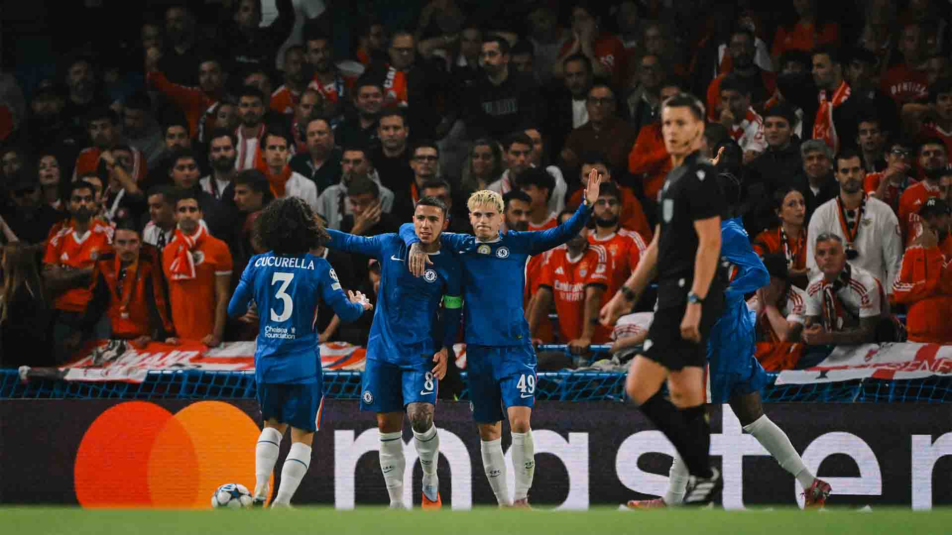 Gol Bunuh Diri Ríos Hadiahi Chelsea Tiga Poin atas Benfica