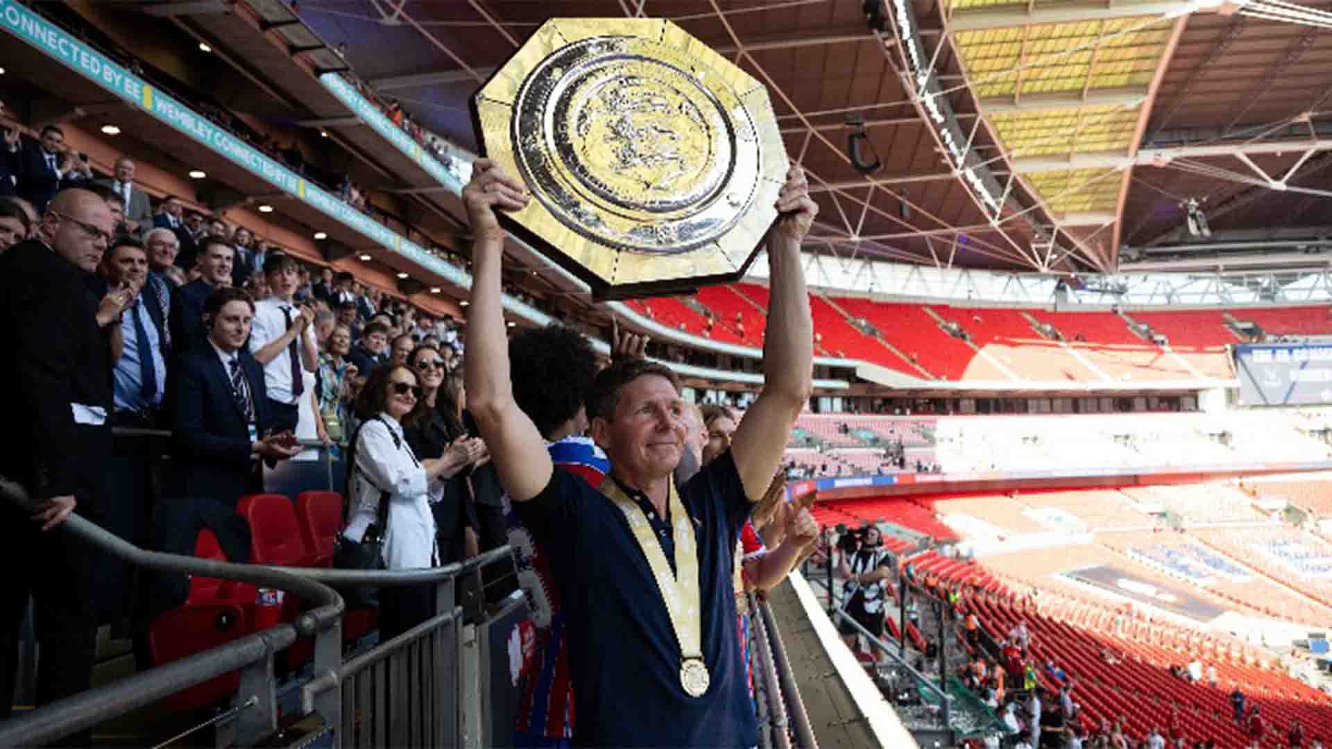 Crystal Palace Siap Pertahankan Oliver Glasner