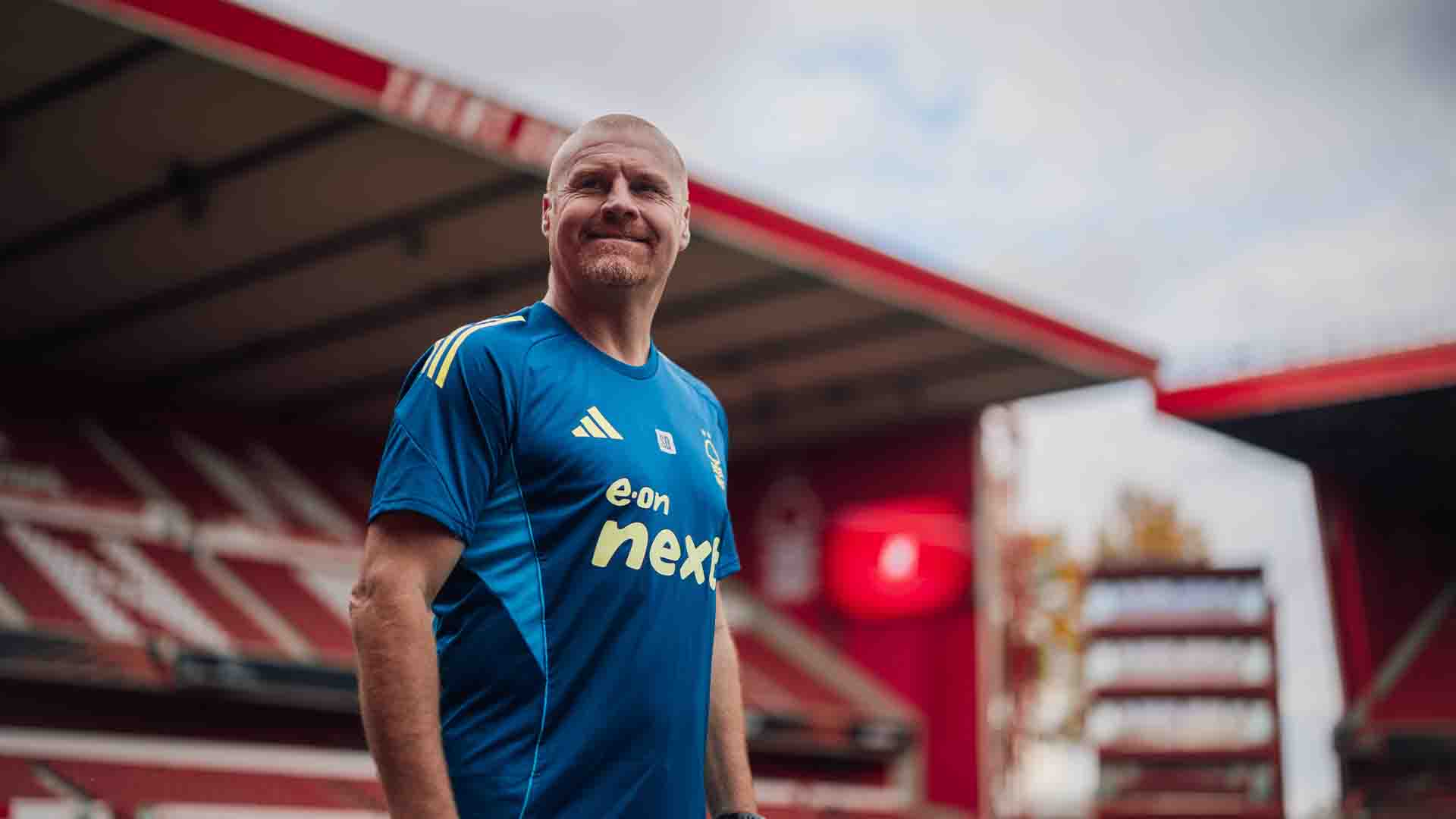 Dyche Akui Tak Pernah Ragu Ambil Kursi Panas di Nottingham Forest