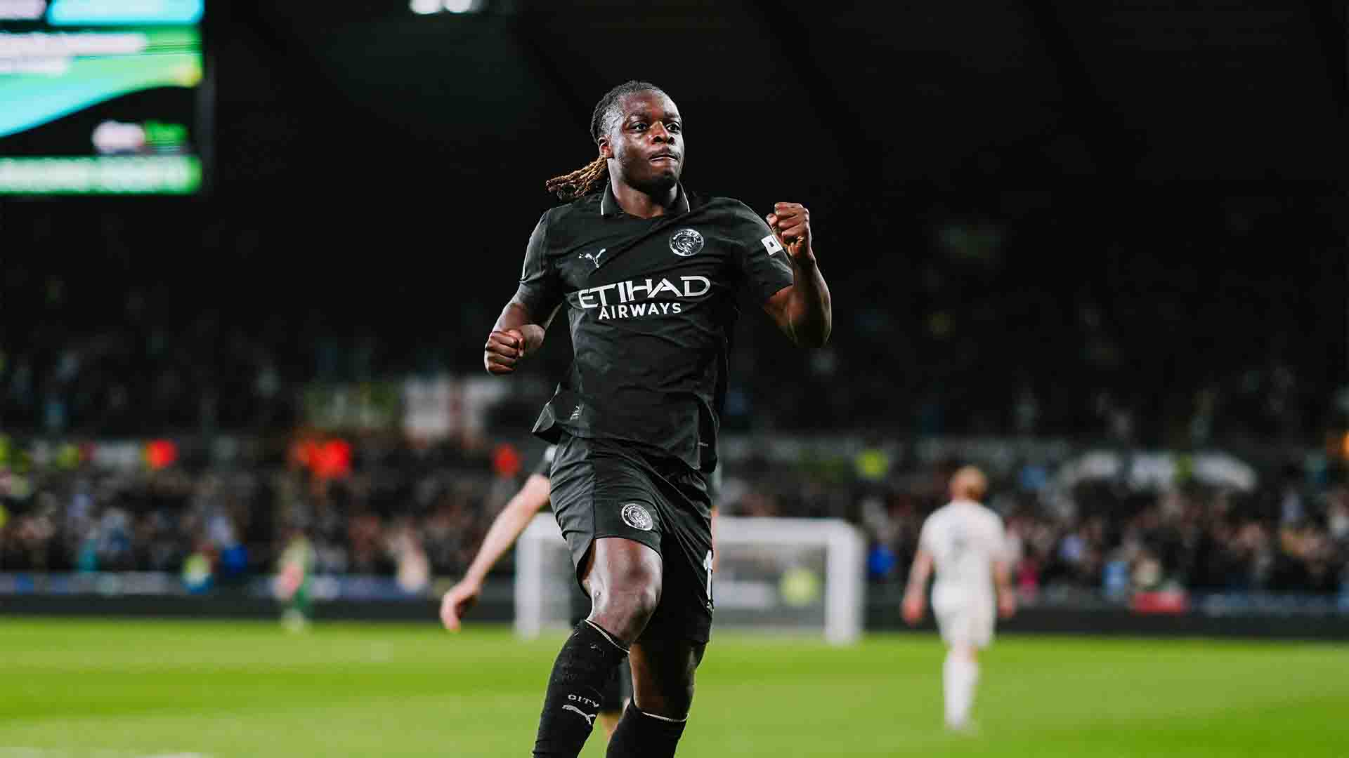 Dua Gol Telat Bawa Man City Singkirkan Swansea di Carabao Cup
