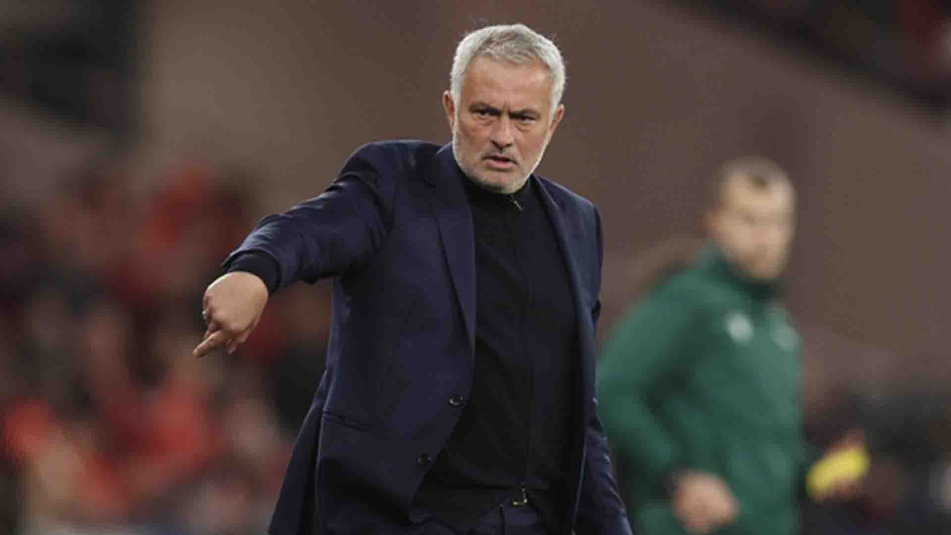 Mourinho Sindir Conte: “Kelelahan Hanya Alasan”, Bongkar Rahasia Taktik Benfica Kalahkan Napoli