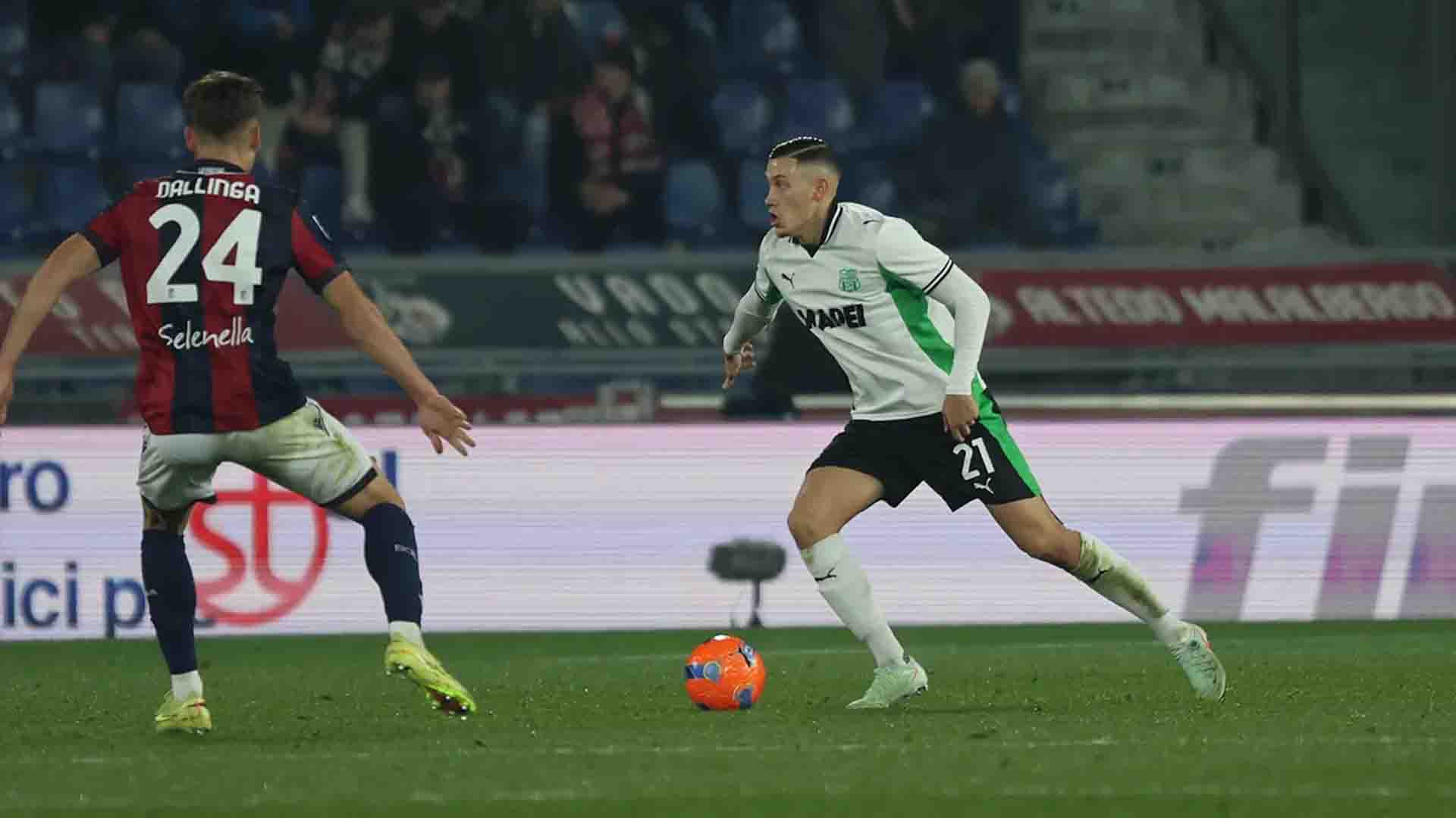 Jay Idzes Solid di Lini Belakang, Sassuolo Curi Poin di Kandang Bologna