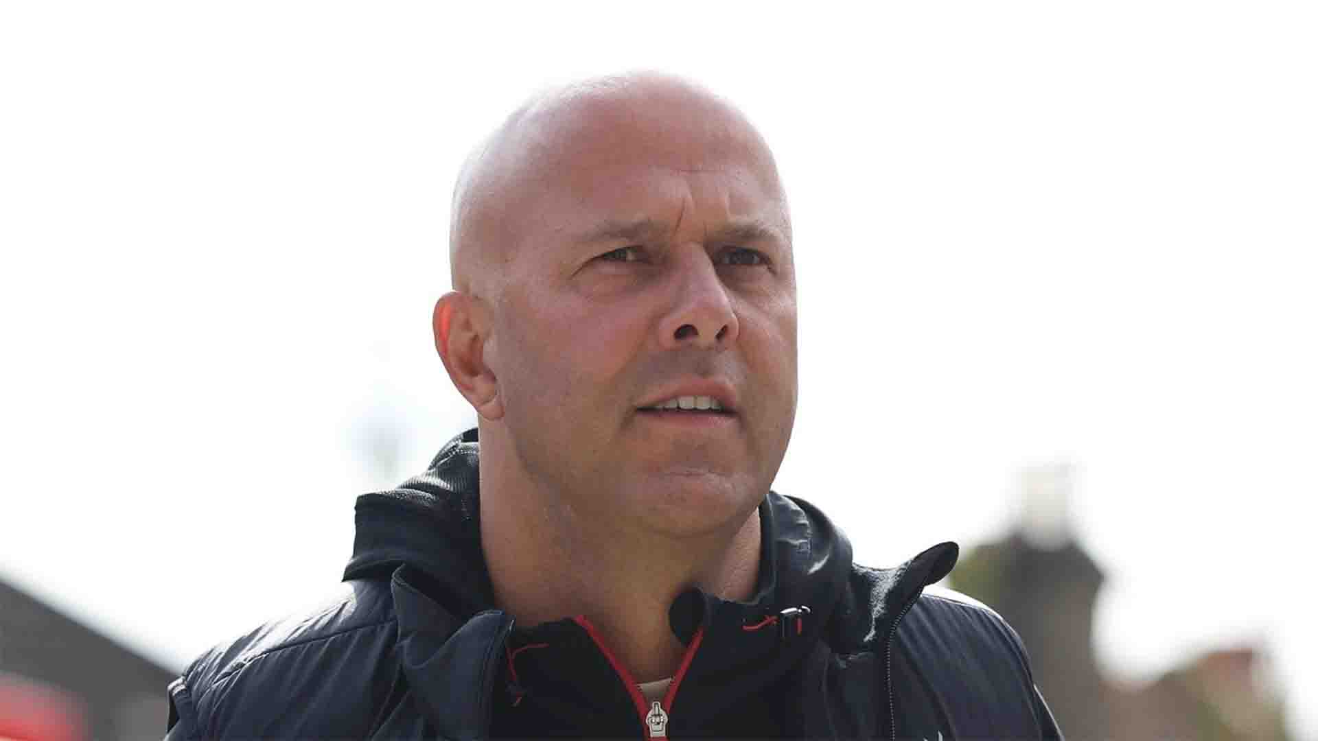 Tak Ingin Drama, Slot Desak Liverpool Kendalikan Permainan Jelang Hadapi Leeds