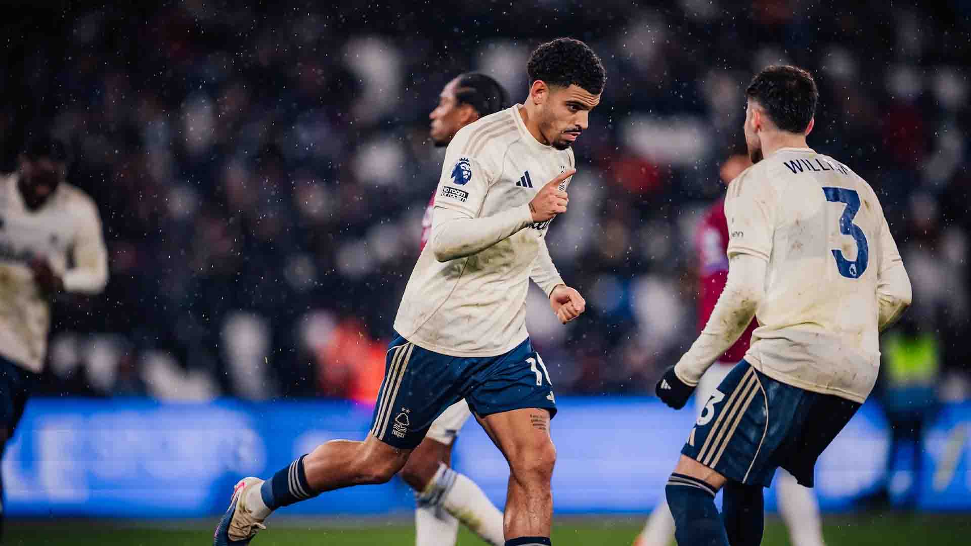 Penalti Gibbs-White Bawa Nottingham Forest Menang Comeback 2-1 atas West Ham