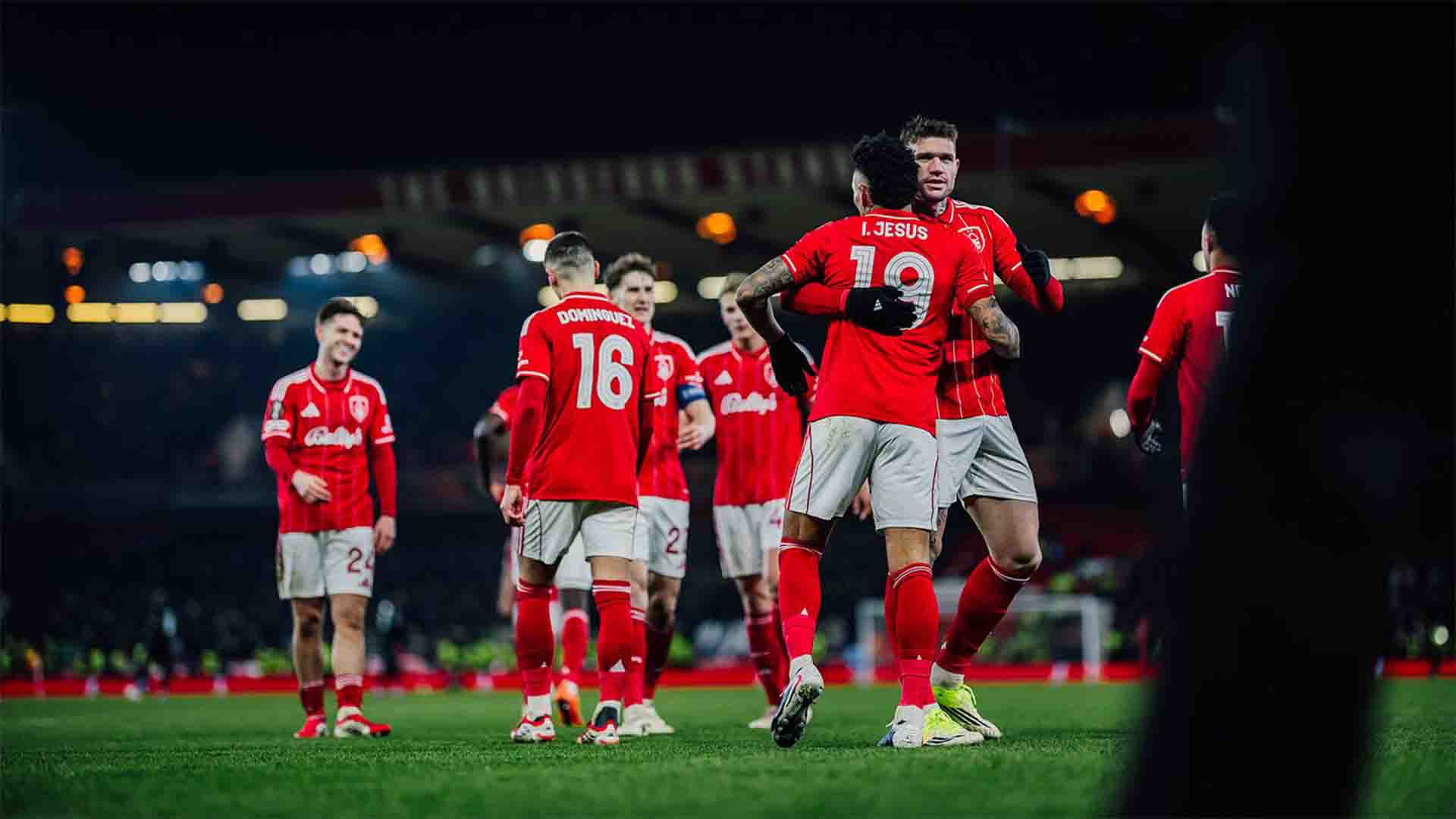 Igor Jesus Menggila, Nottingham Forest Hancurkan Ferencvaros 4-0